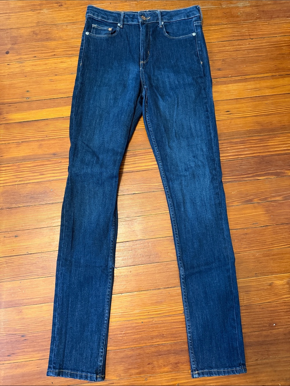 H&M Women's Slim Jeans in Dark Blue Denim Size 28/32